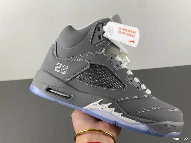 Cheap Husky 5 136027-005 Wolf Grey Jordan Retro Air 0522